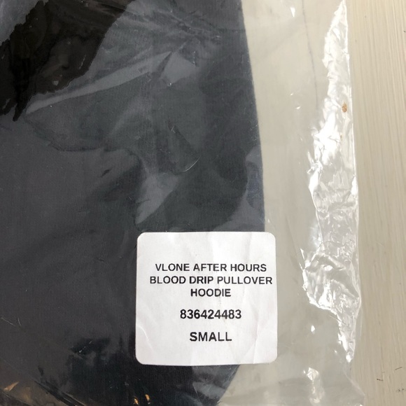 VLONE THE WEEKND AFTER HOURS - Picture 5 of 5